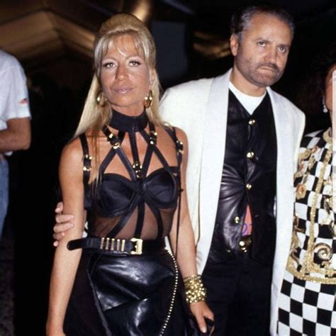 versace donatella vestito gianni|what happened to donatella versace.